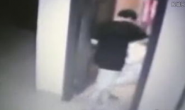 美女被强奸的视频,无辜美女遭遇强奸，视频揭露人性黑暗面